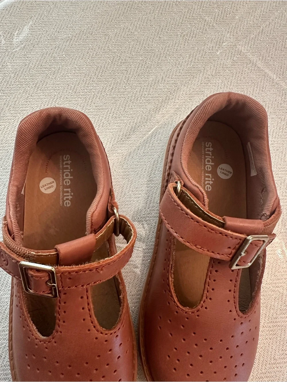 Stride Rite Toddler Girl Size 10 W Mary Jane with Velcro Straps “Nell” shoe
